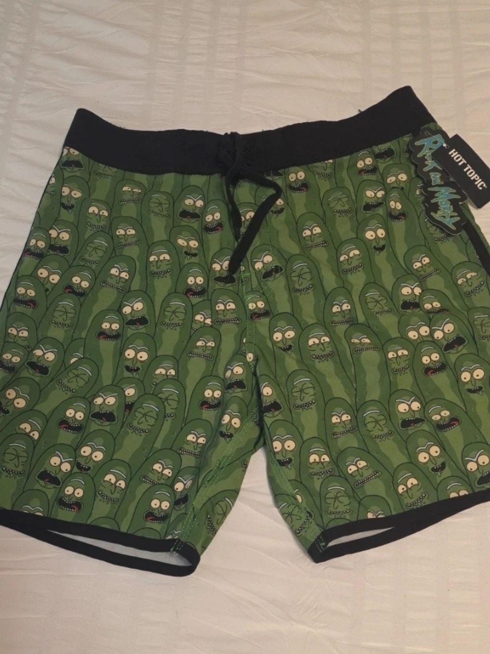 Hot Topic Rick and Morty Pickle Print Shorts - Size 30